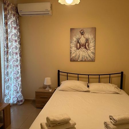 Апартаменты E & F Sea View Flat Неа-Перамос Экстерьер фото